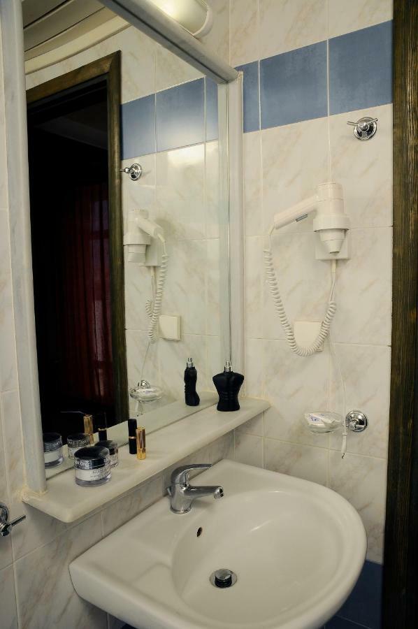 Stella-Katrin Hotel Platanes  Luaran gambar