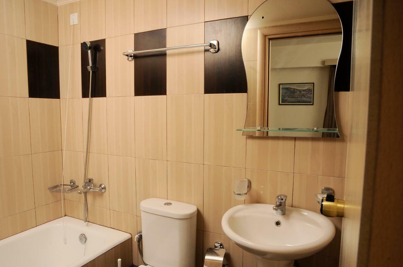 Stella-Katrin Hotel Platanes  Luaran gambar